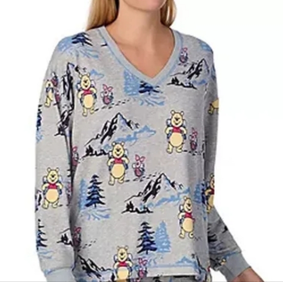 NWT Disney Winnie The Pooh Snow / Mountains PJ's Size XL - Picture 4 of 9